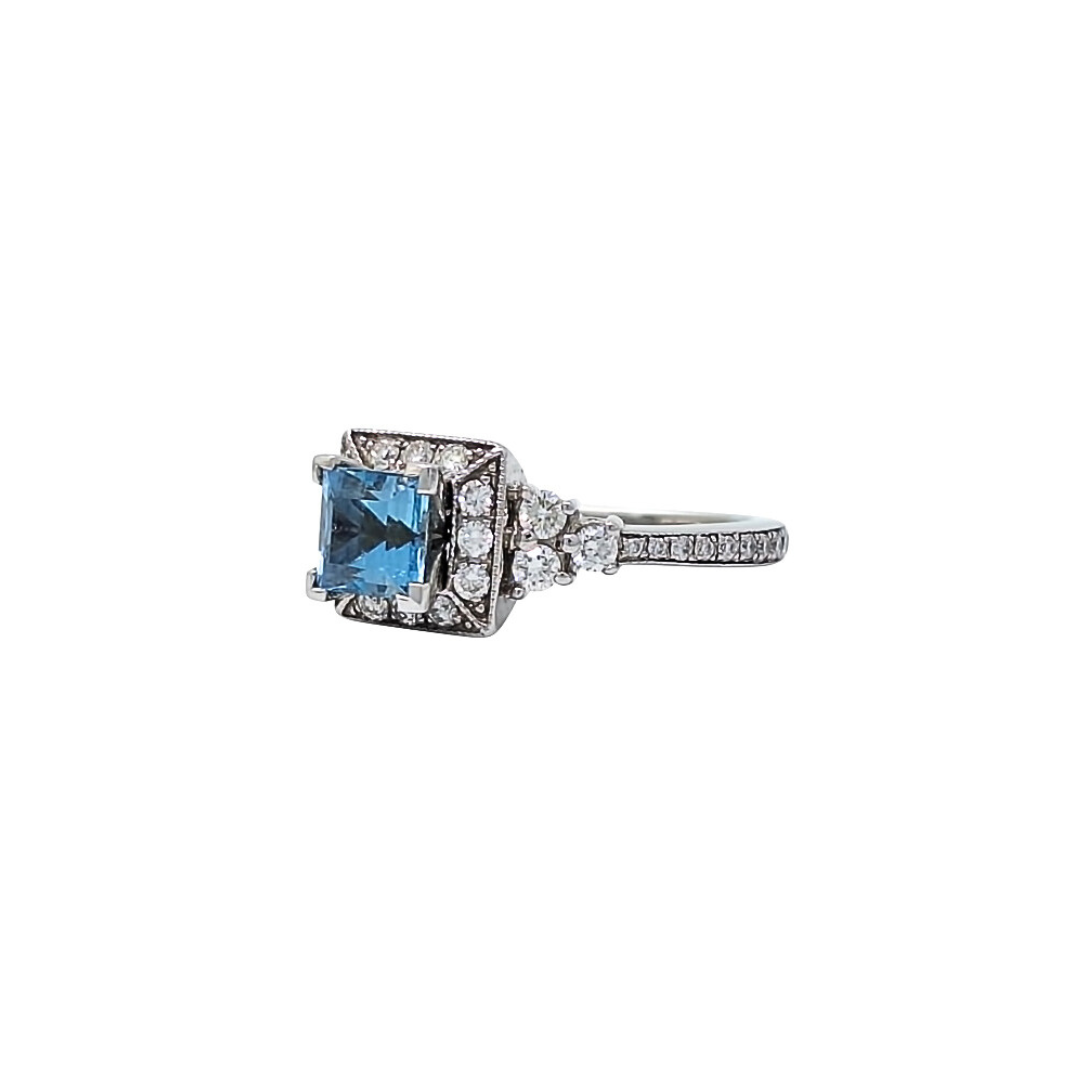 14ct White Gold Blue Topaz & Diamond Ring