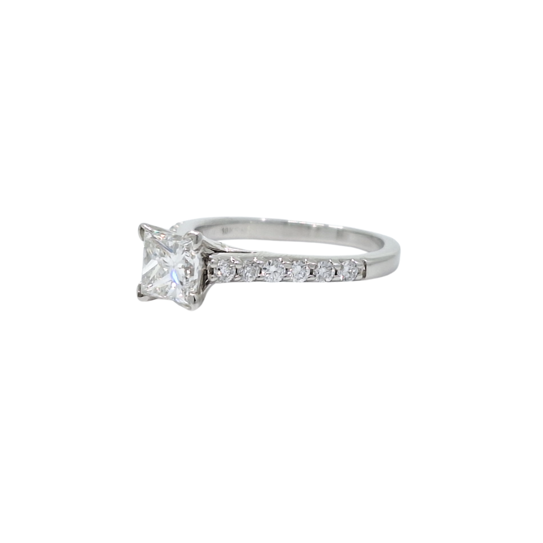 18ct White Gold Princess cut Diamond Solitaire& Diamond Shoulders 1.26ct