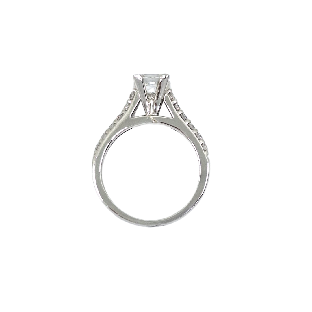 18ct White Gold Princess cut Diamond Solitaire& Diamond Shoulders 1.26ct