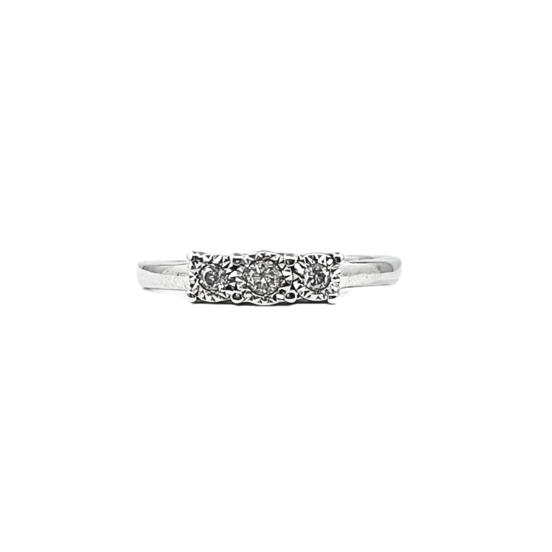 9ct White Gold Illusion Set Three Stone Diamond Ring