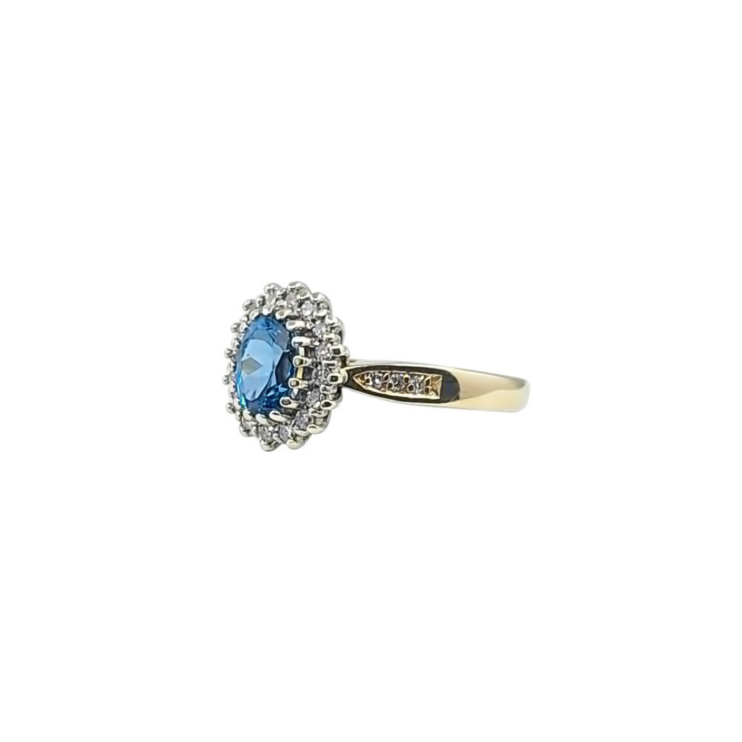 9ct Yellow Gold Blue Topaz & Diamond Ring