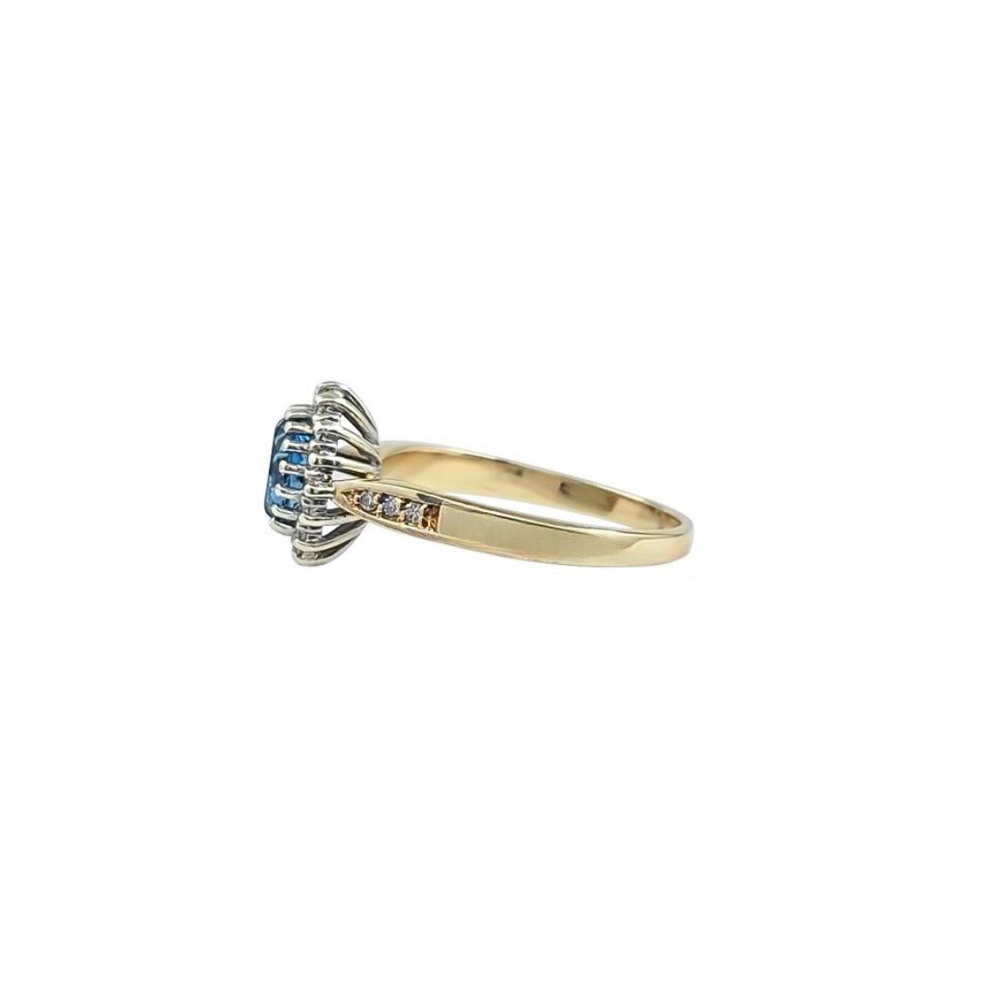 9ct Yellow Gold Blue Topaz & Diamond Ring