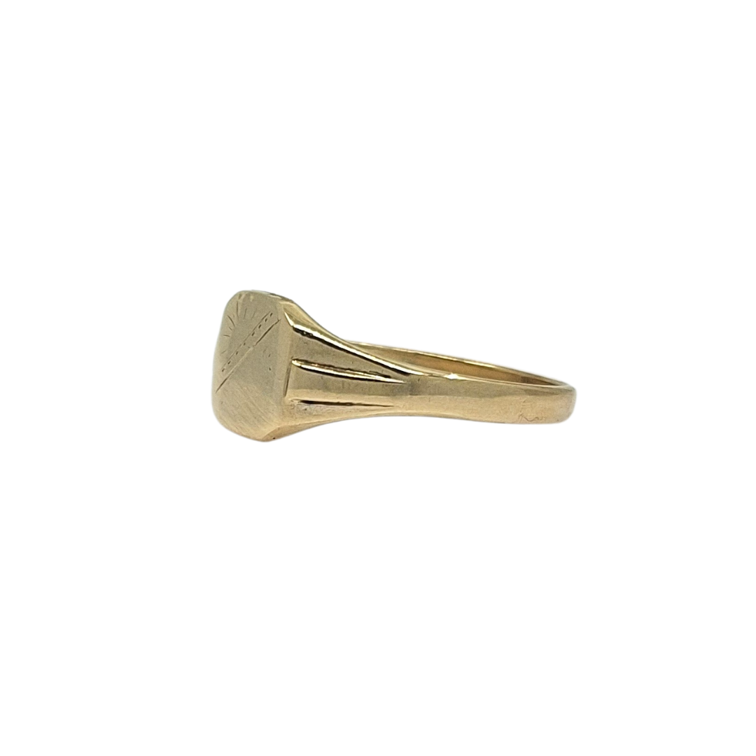 9ct Yellow Gold Part Engraved Signet Ring