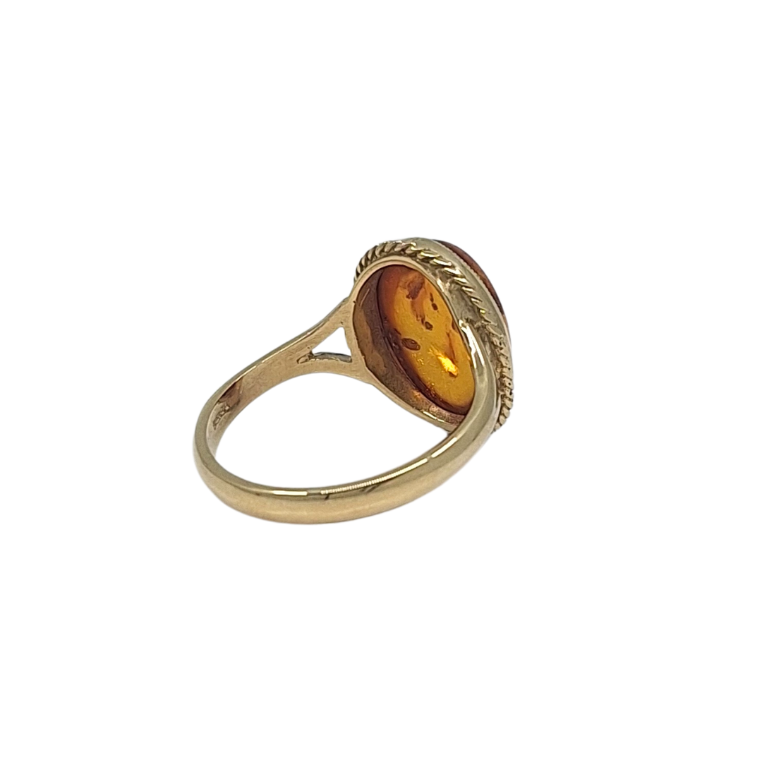 9ct Yellow Gold Amber Ring