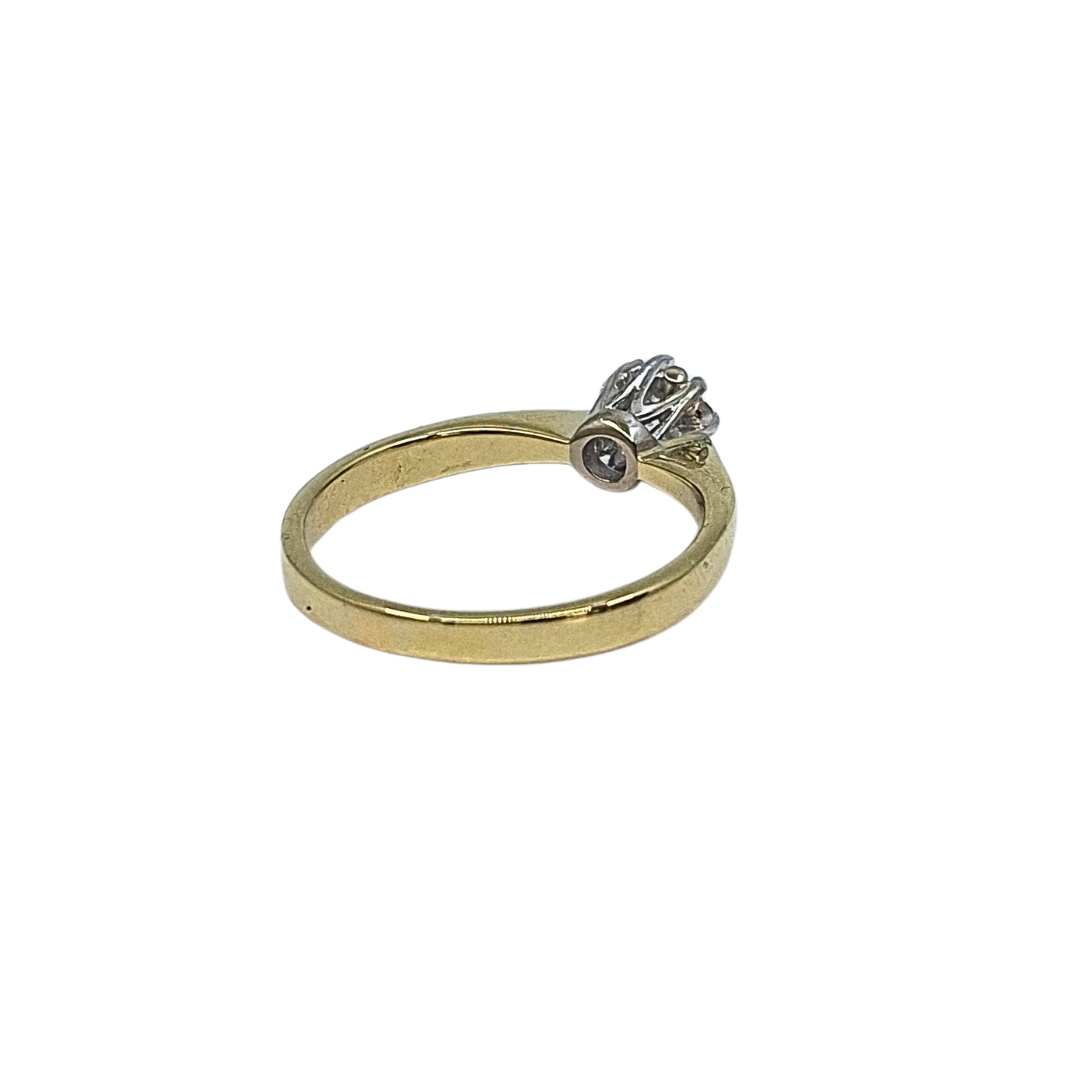 18ct Yellow Gold Diamond Solitaire Ring