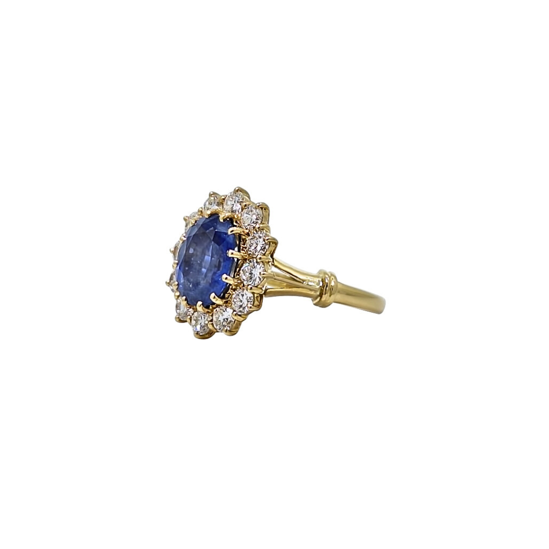 18ct Yellow Gold Sapphire & Diamond Cluster Ring