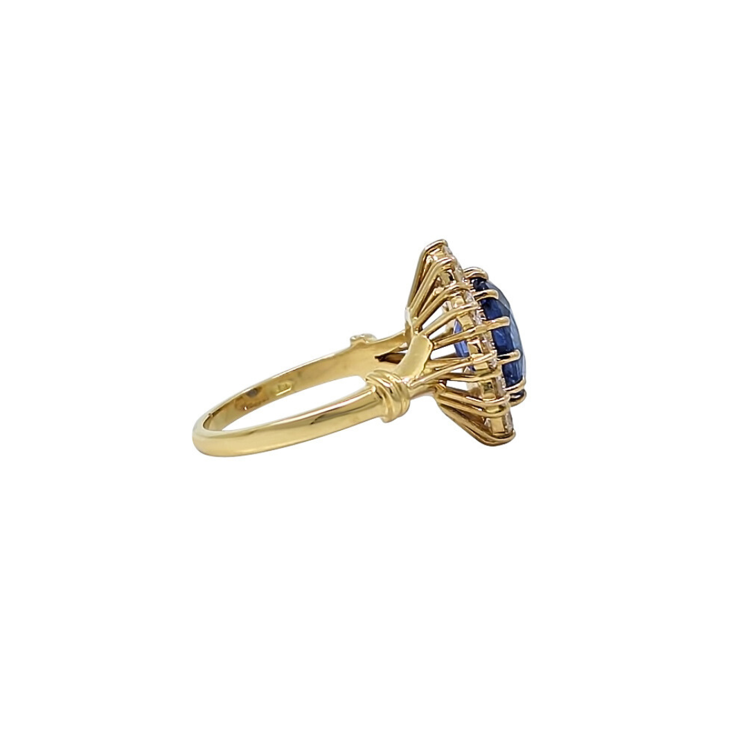 18ct Yellow Gold Sapphire & Diamond Cluster Ring