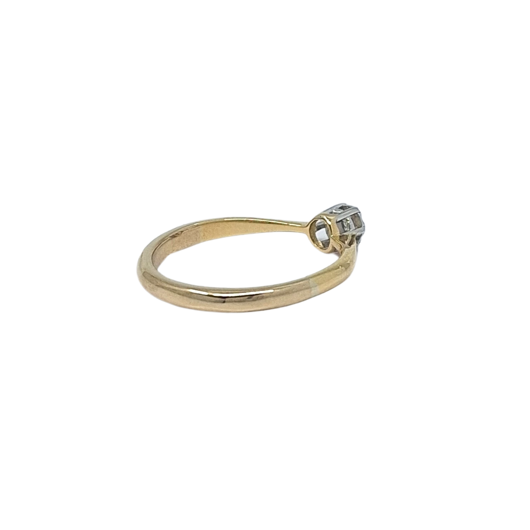 18ct Yellow Gold Diamond Illusion Set Solitaire Ring