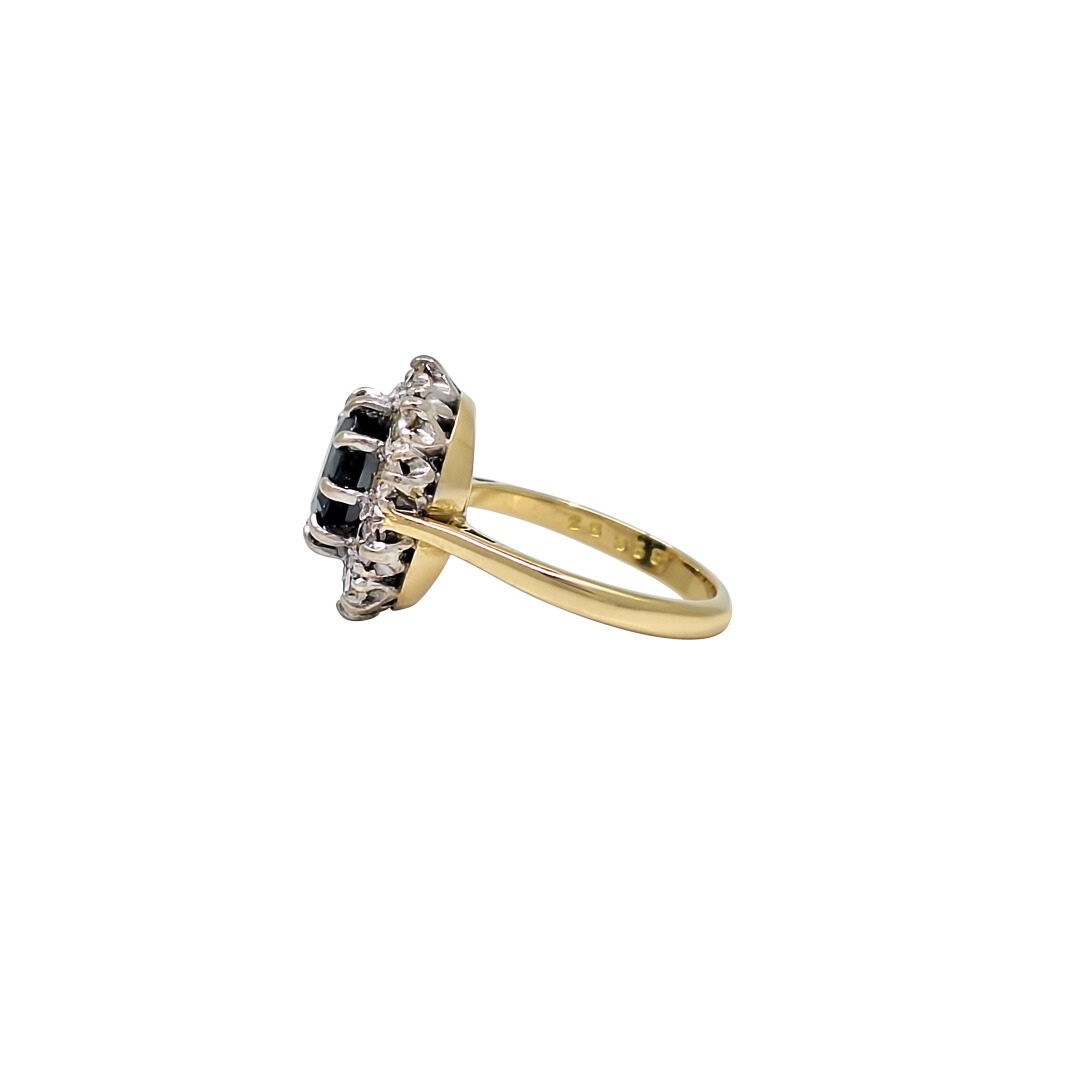 18ct Yellow Gold Sapphire & Diamond Cluster Ring
