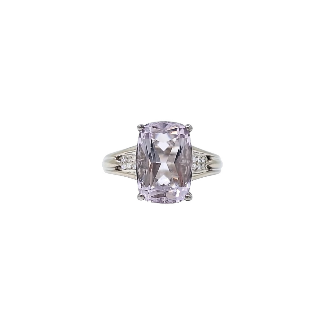 18ct White Gold Amethyst & Diamond Ring