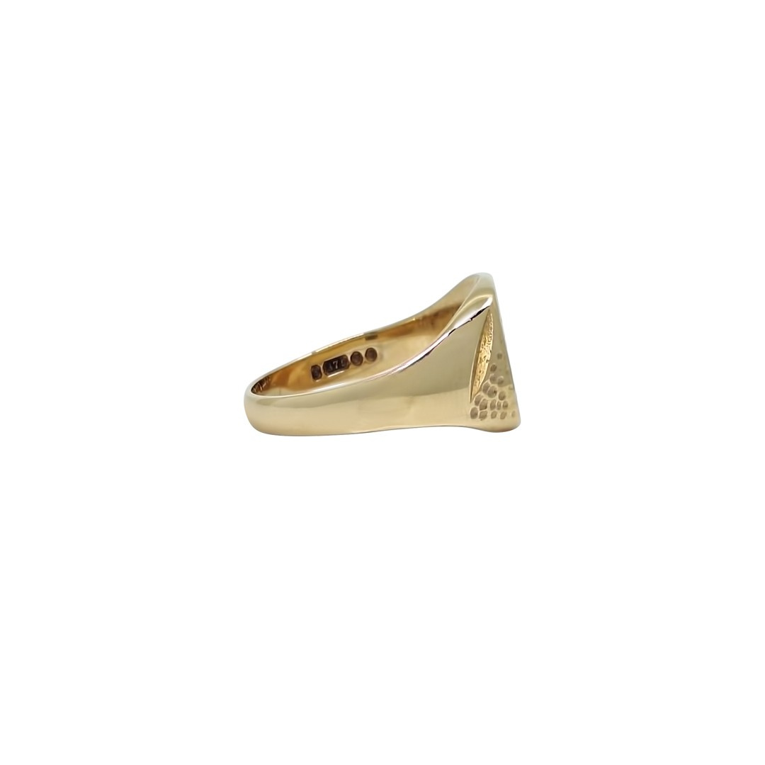 9ct Yellow Gold Engraved Signet Ring