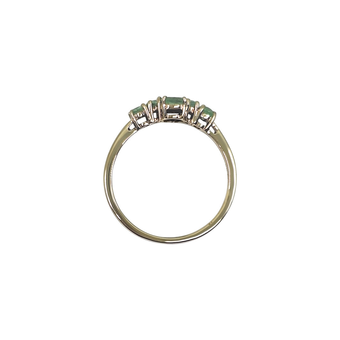 9ct Yellow Gold Green Gemstone Ring