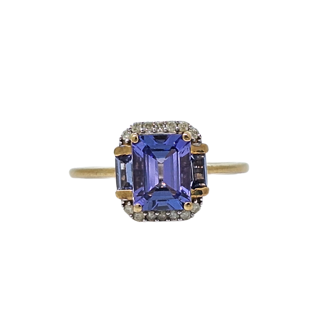 9ct Yellow Gold Amethyst & Diamond Ring
