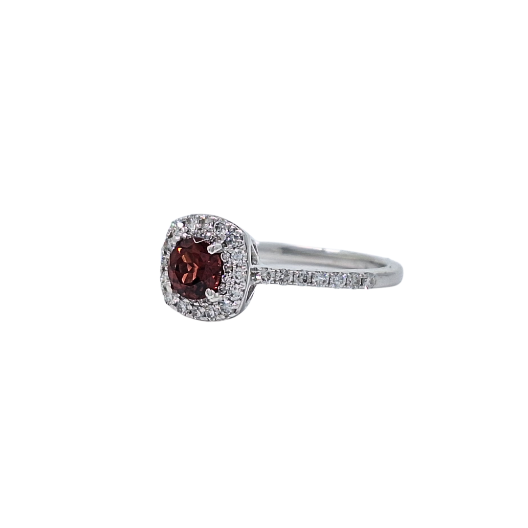 18ct White Gold Garnet & Diamond Ring