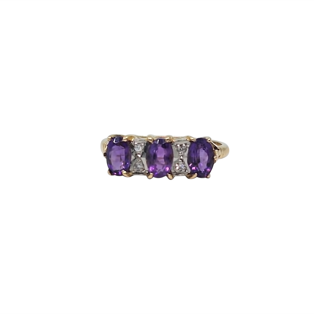 18ct Yellow Gold Amethyst & Diamond Ring