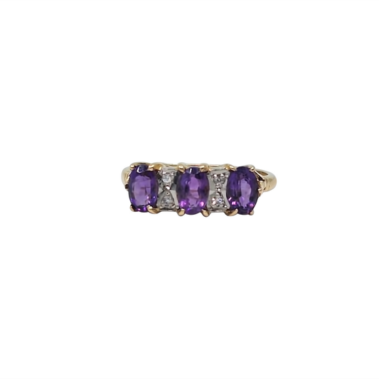 18ct Yellow Gold Amethyst & Diamond Ring