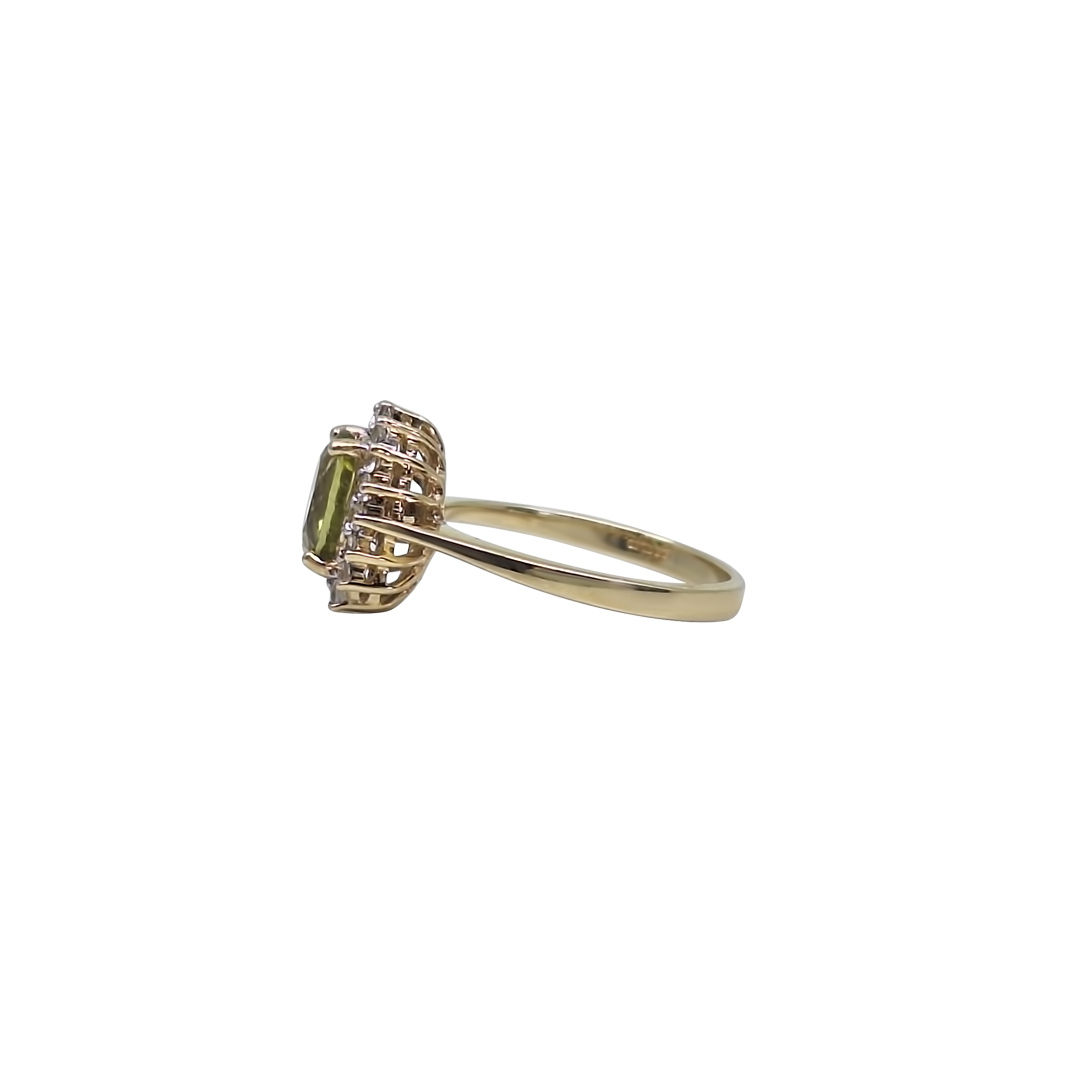9ct Yellow Gold Peridot & CZ Ring