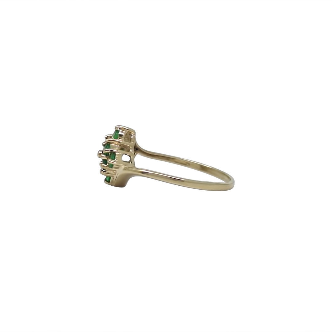 9ct Yellow Gold Green Gemstone Ring