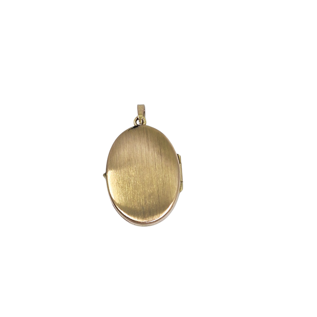 9ct Yellow Gold Engraved Locket