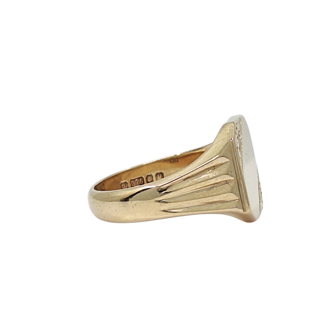 9ct Yellow Gold Part Engraved Signet Ring