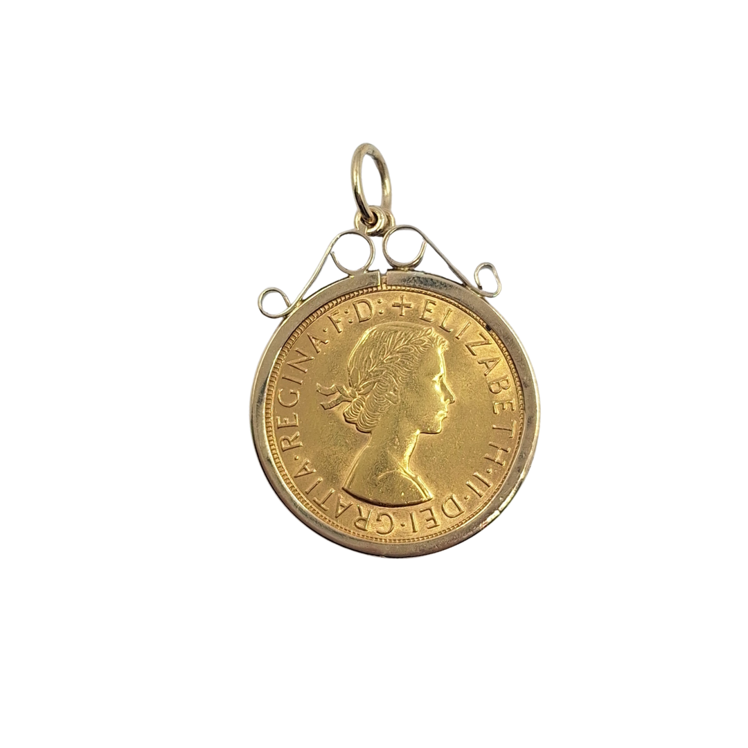 Full Sovereign Pendant & Mount 1962