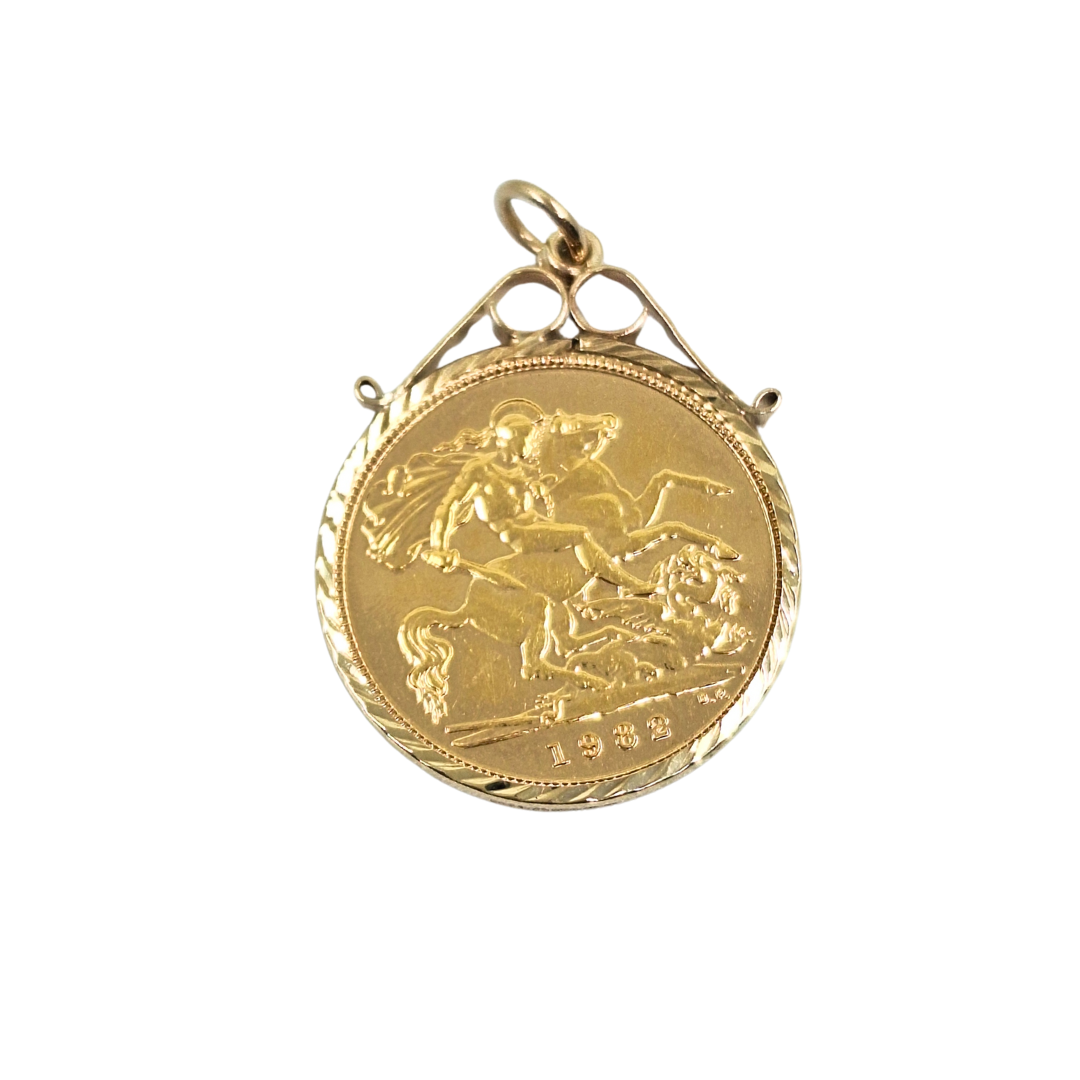 9ct/22ct Yellow Gold Half Sovereign Pendant 1982