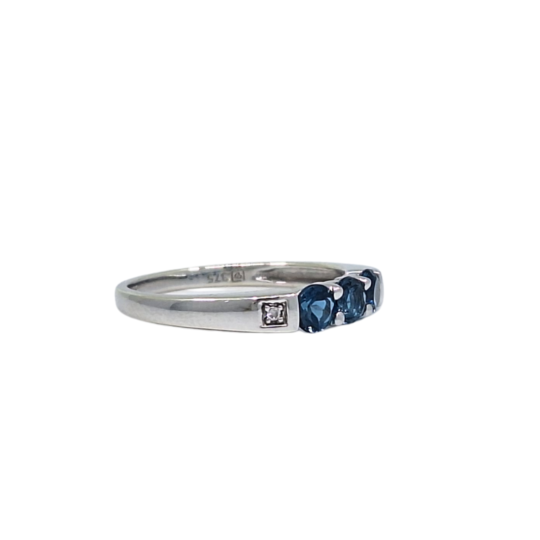 9ct White Gold Blue Topaz & Diamond Ring