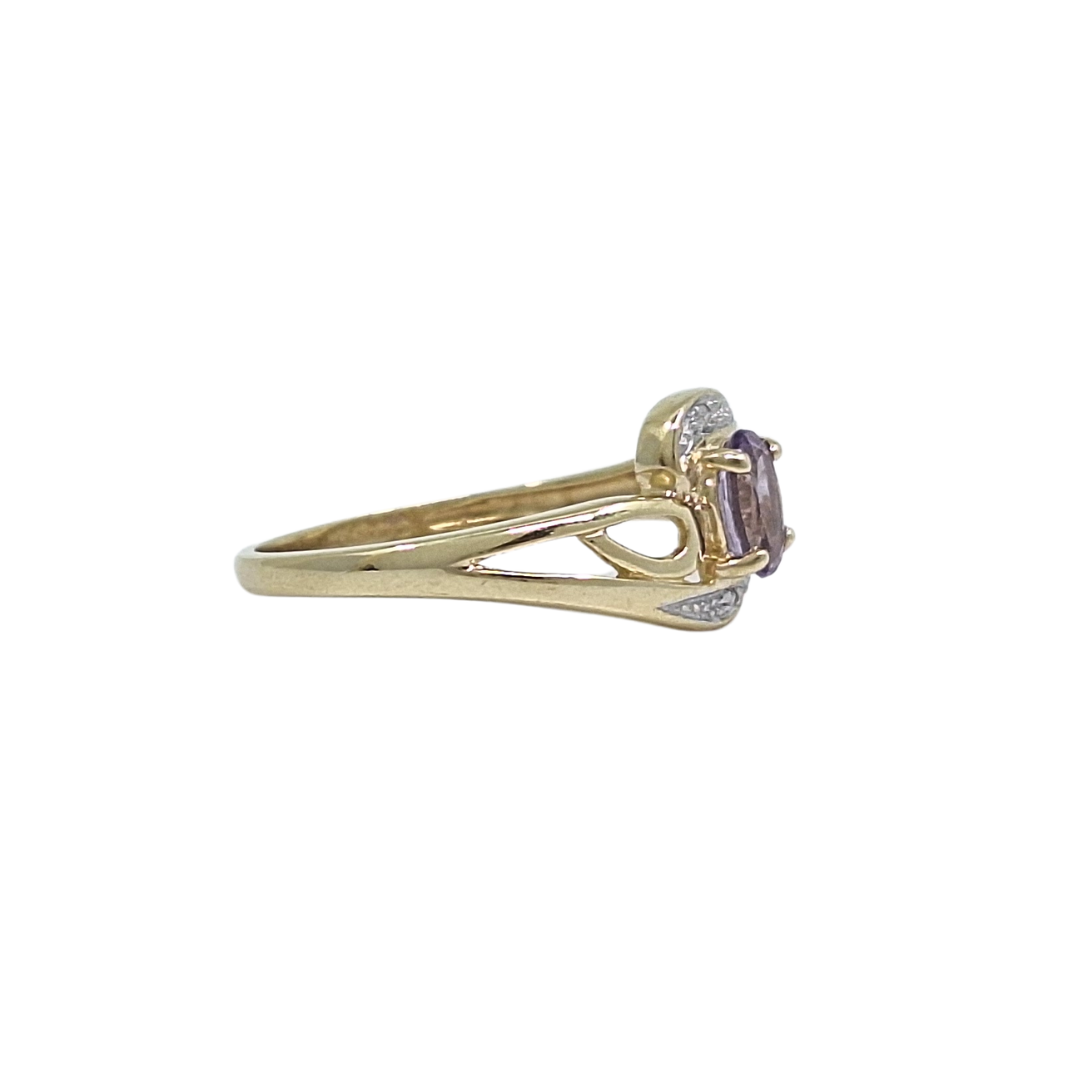 9ct Yellow Gold Amethyst Twist Ring