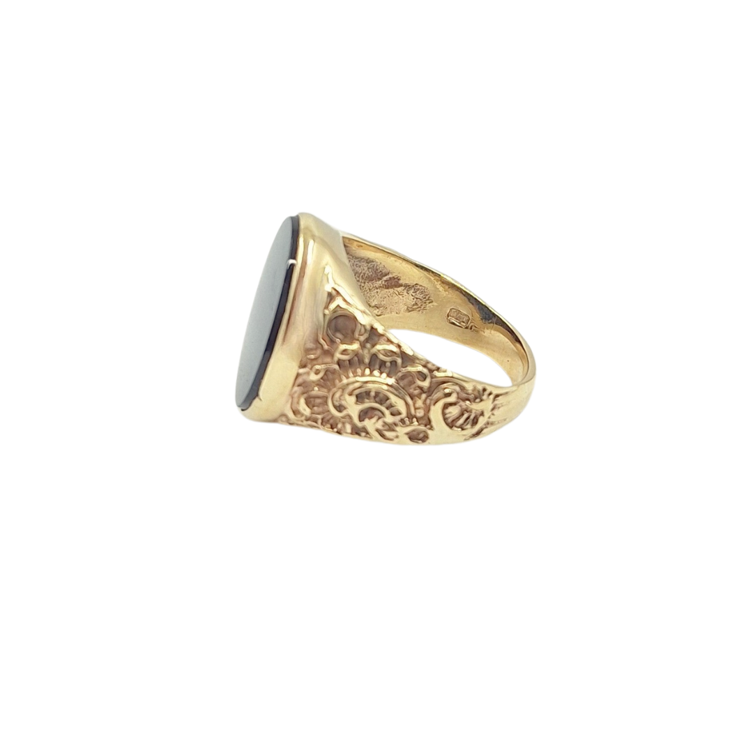 9ct Yellow Gold Onyx Signet Ring