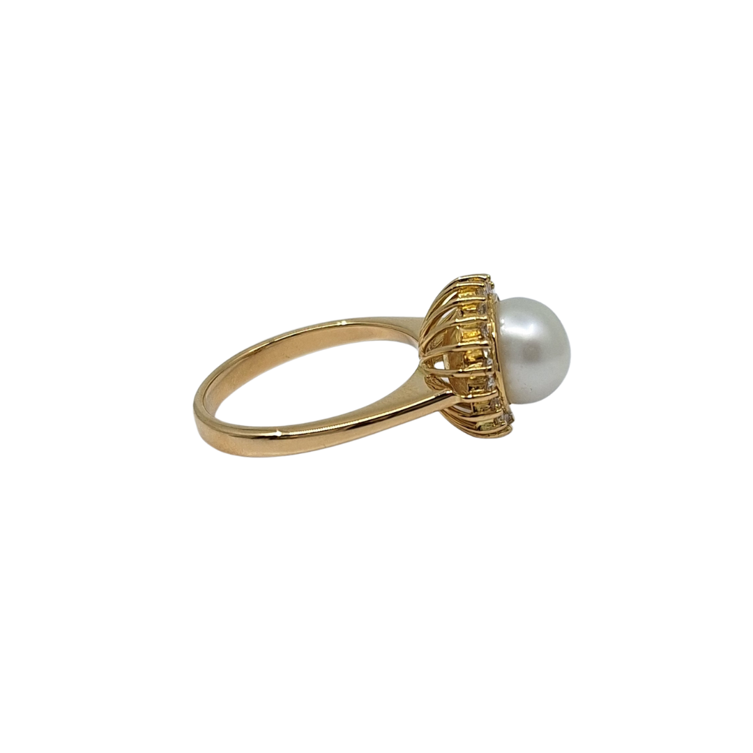 18ct Yellow Gold Cultured Pearl & Diamond Halo Ring
