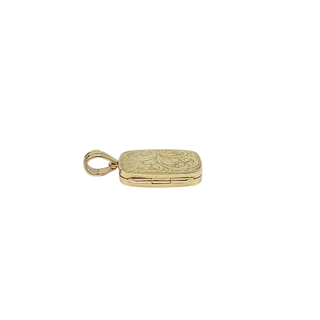 9ct Yellow gold Engraved Locket