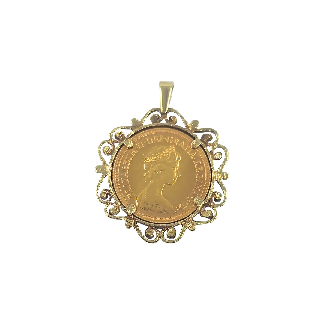 Full Sovereign Pendant 1979