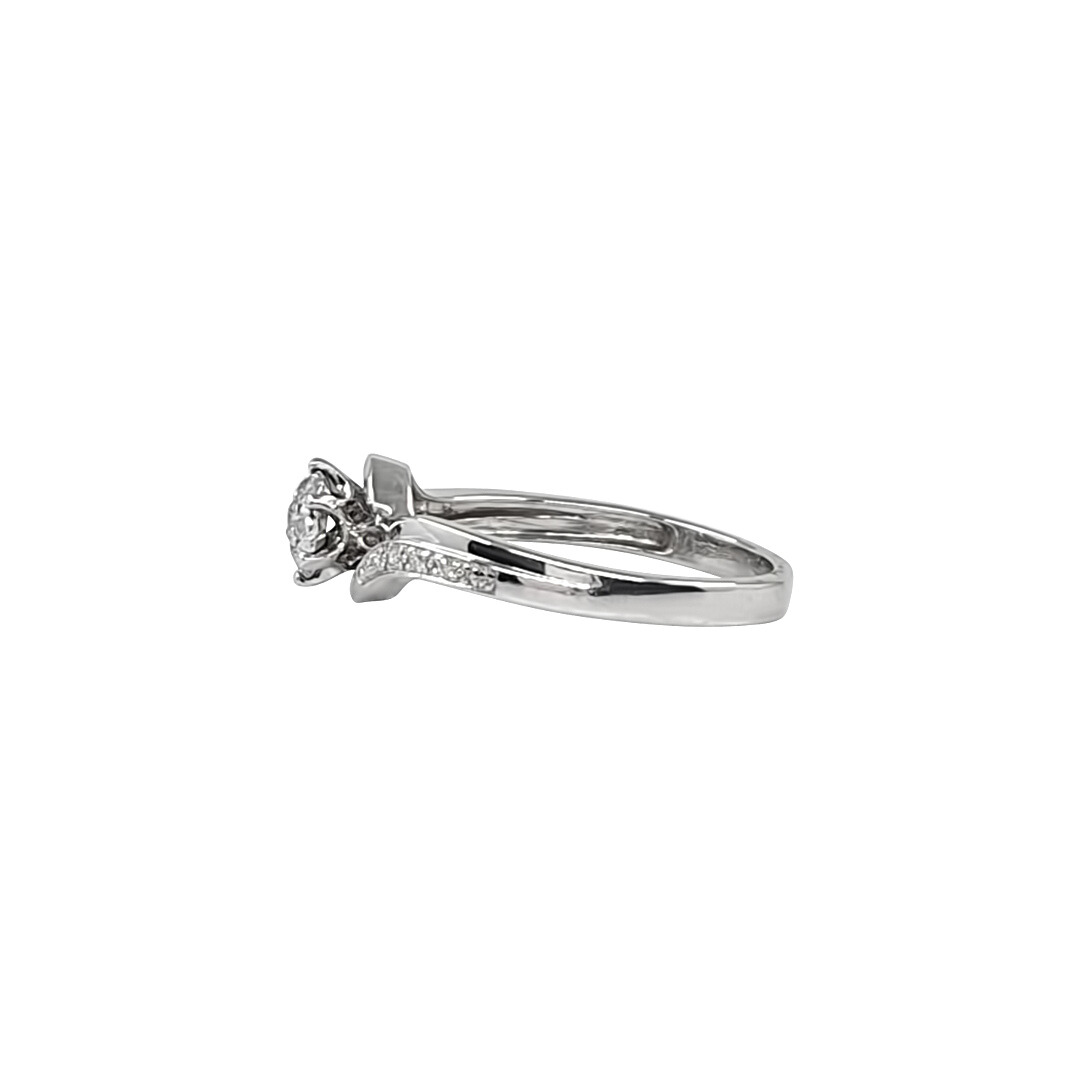 9ct White Gold Diamond Crossover Cluster Ring