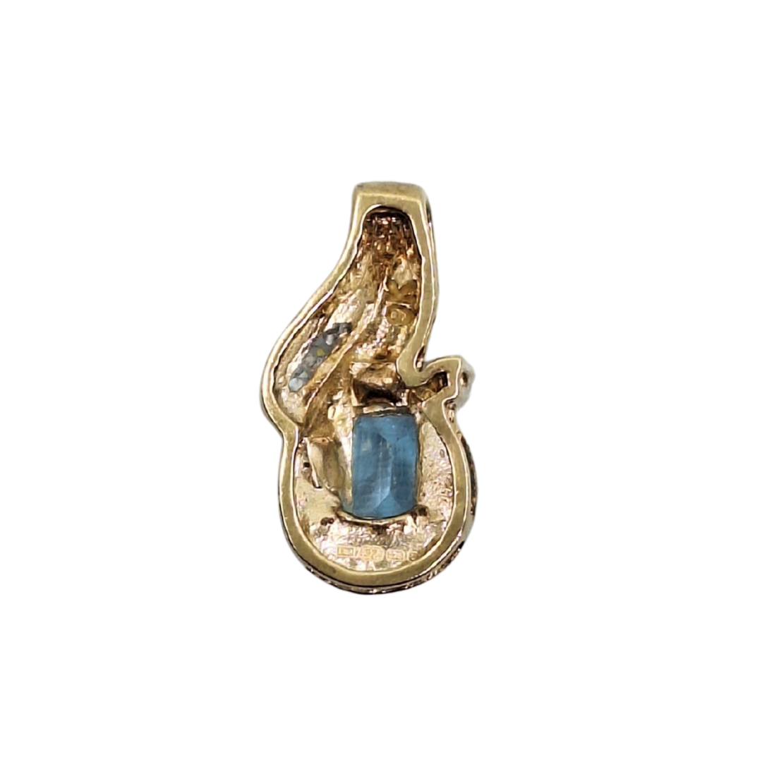 9ct Yellow Gold Blue Topaz & Diamond Pendant