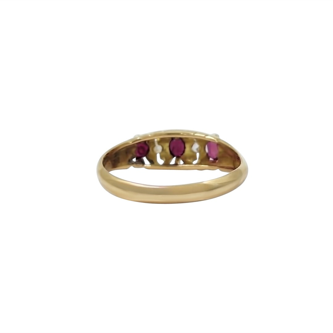 18ct Yellow Gold Ruby & Diamond Ring