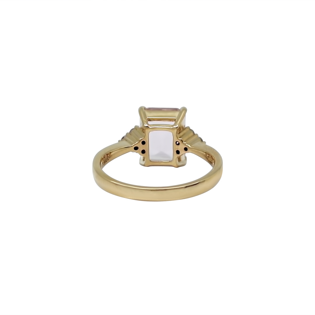 18ct Yellow Gold Morganite & Diamond Ring