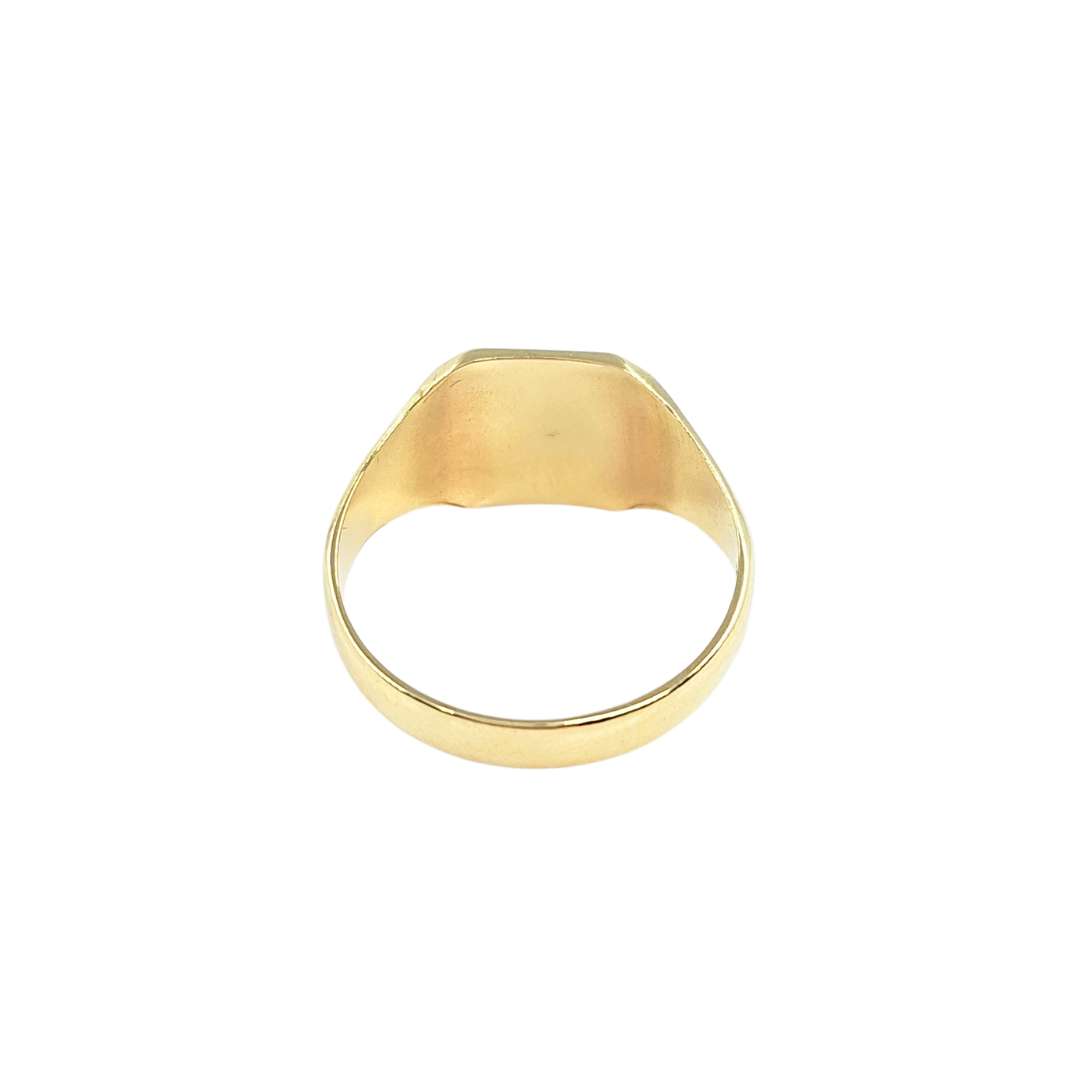 9ct Yellow Gold Signet Ring