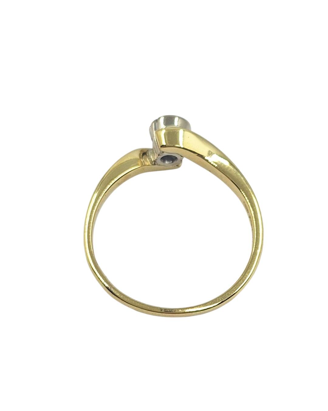 18ct Yellow Gold Diamond solitaire ring