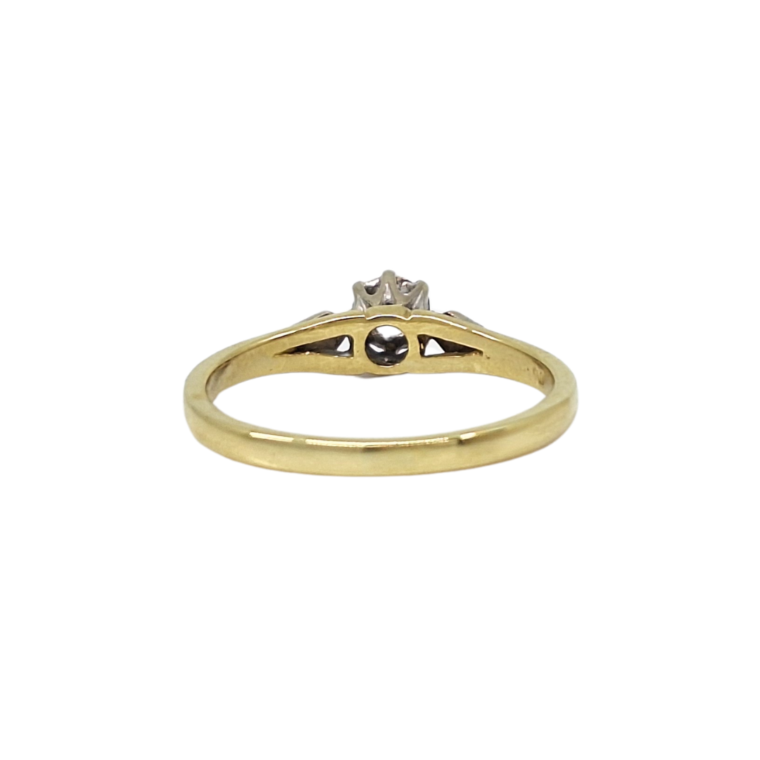 18ct Yellow Gold Illusion Set Diamond Solitaire Ring 0.10ct