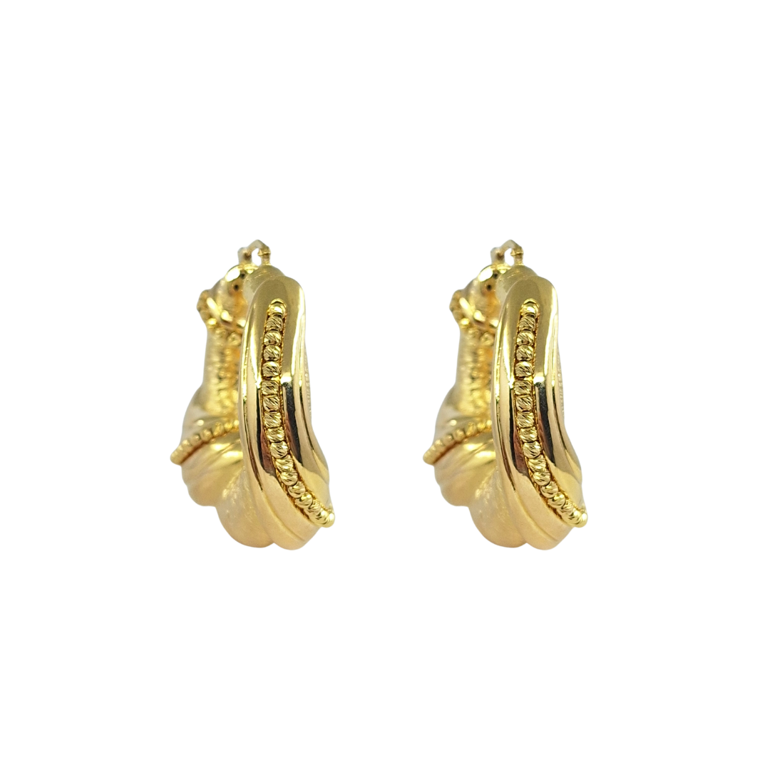 18ct Yellow Gold Fancy Earrings & Pendant Set