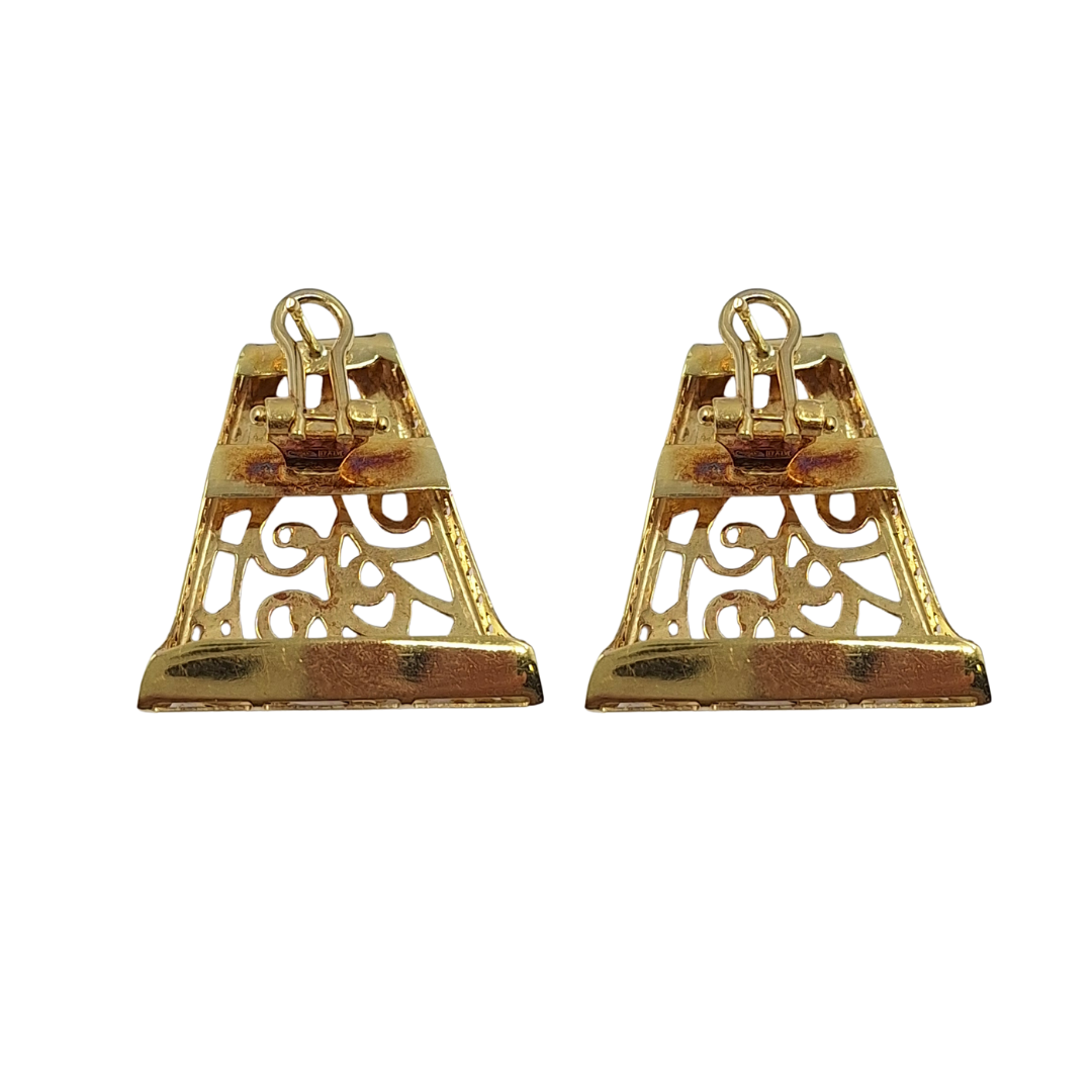 18ct Yellow Gold Pendant And Earring Set