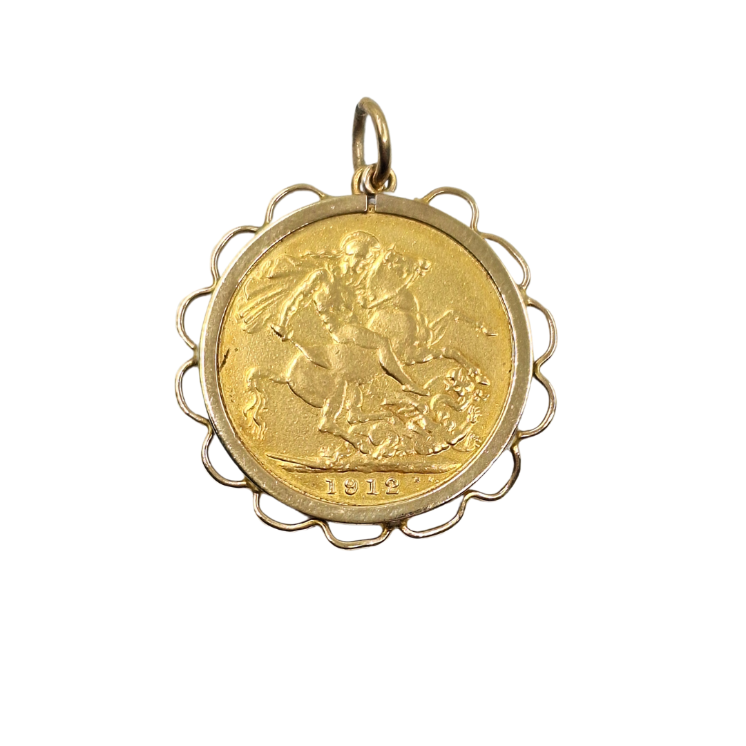 9ct/22ct Yellow Gold Full Sovereign Pendant 1912