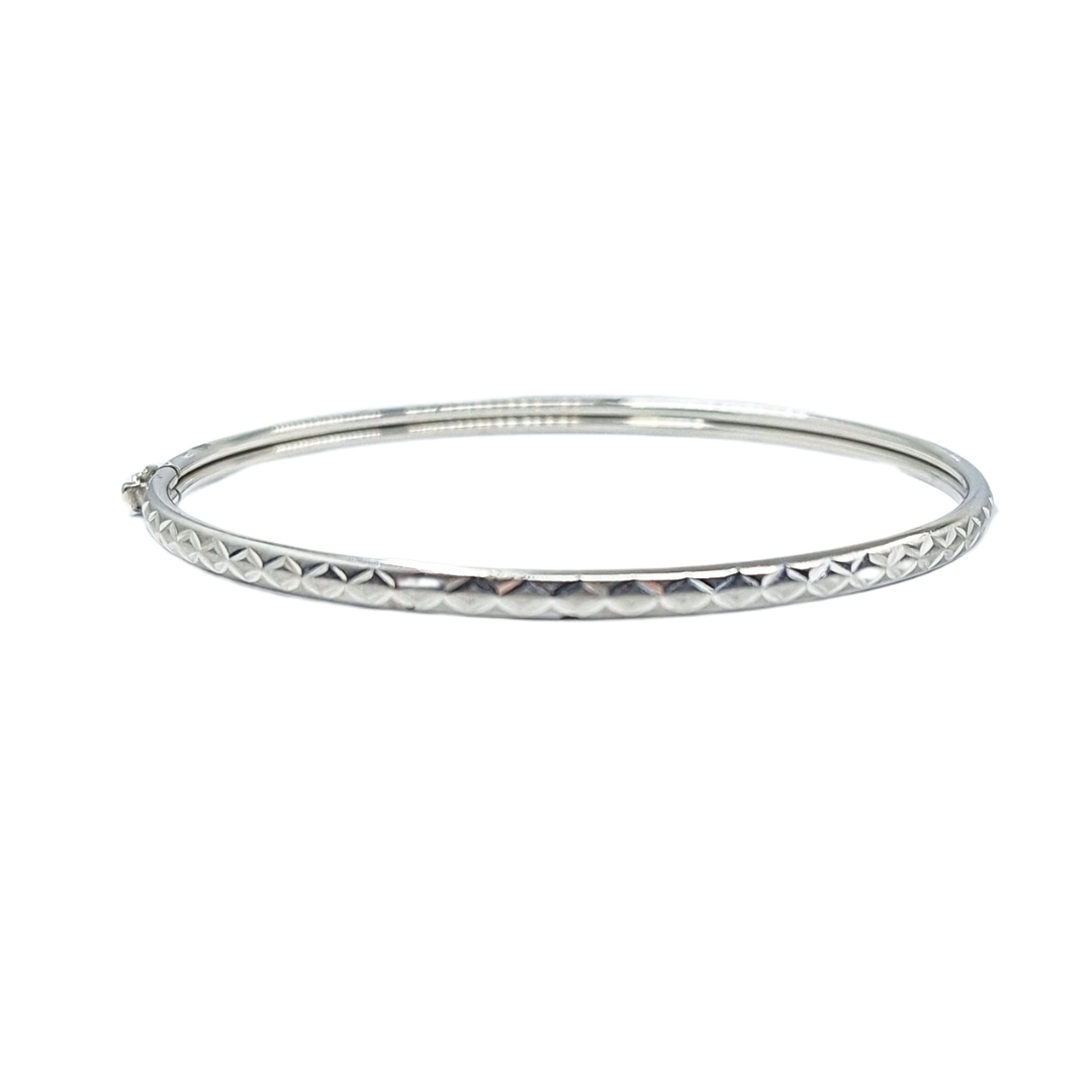 9ct White Gold Patterned Hinged Bangle