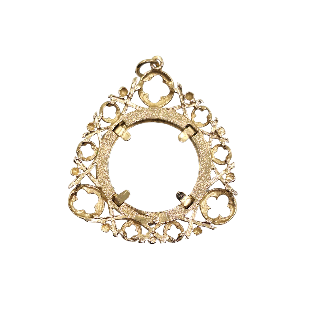 9ct Yellow Gold Full Sovereign Coin Mount