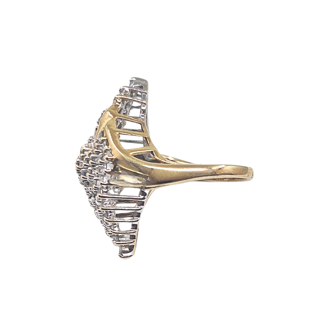 9ct Yellow Gold Diamond Cluster Ring 2ct