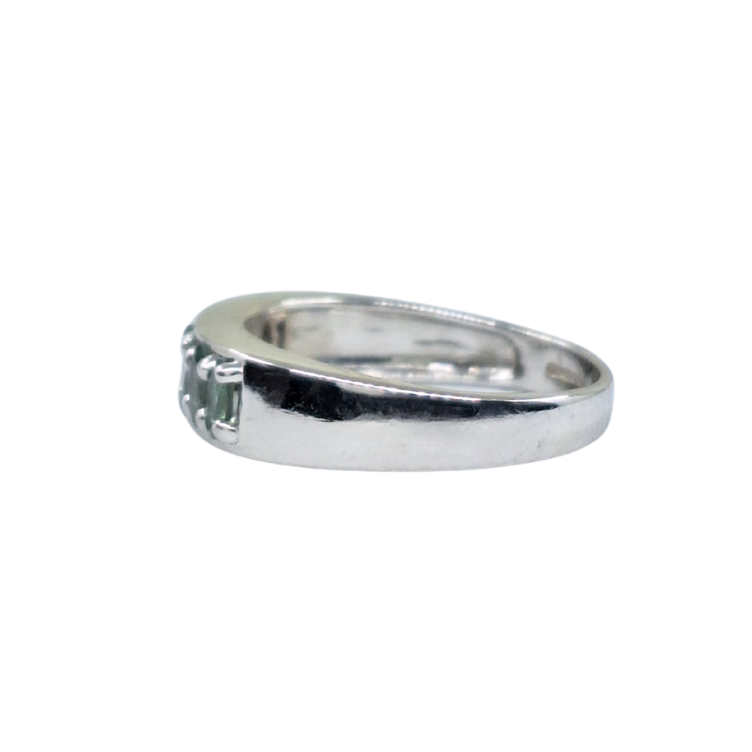 9ct White Gold Green Stone Band Ring