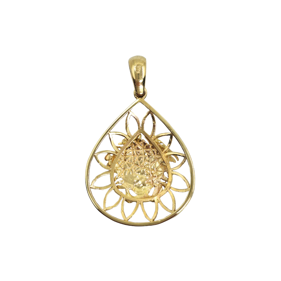 14ct Yellow Gold Versace Style Pendant