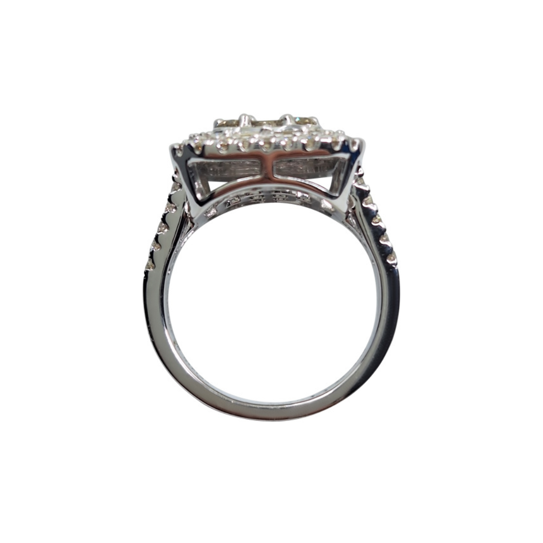 9ct White Gold Diamond Cluster Ring 2.35ct