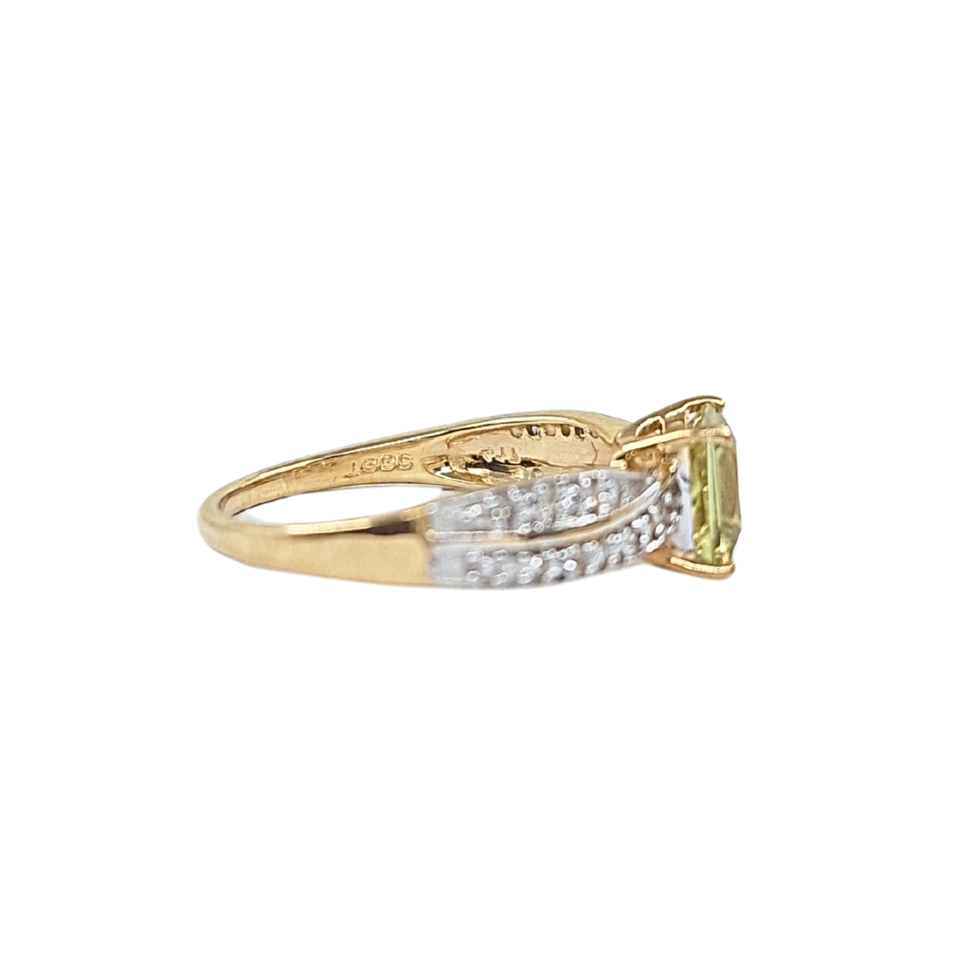 9ct Yellow Gold Princess Cut Csarite Ring