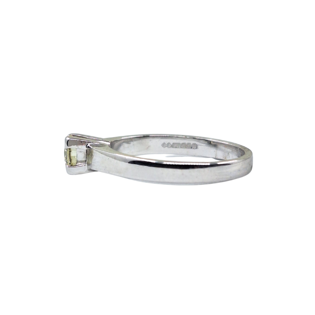 18ct White Gold Diamond Solitaire Ring